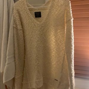 Soft cream Abercrombie and Fitch Sweater
